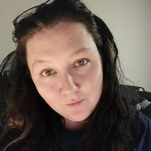 Meet your Posher, Crystal